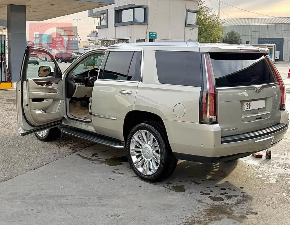 كاديلاك اسكاليد